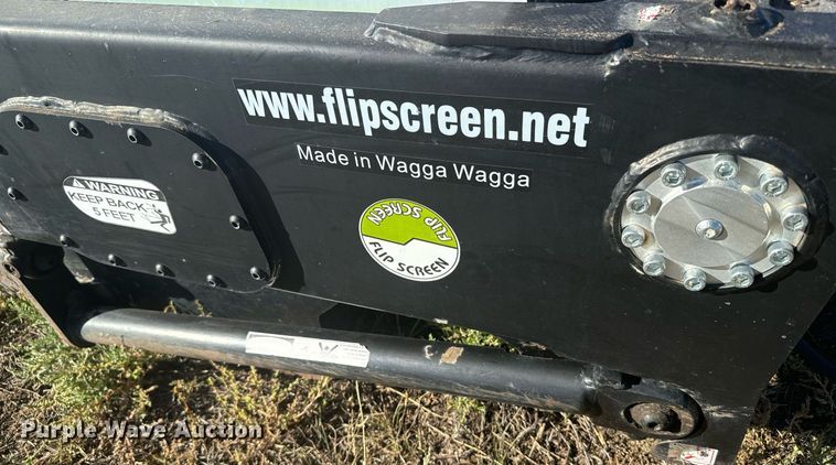 image for item DV2815 Flip screen BL-65 skid steer flip screen bucket