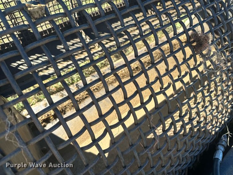 image for item DV2815 Flip screen BL-65 skid steer flip screen bucket