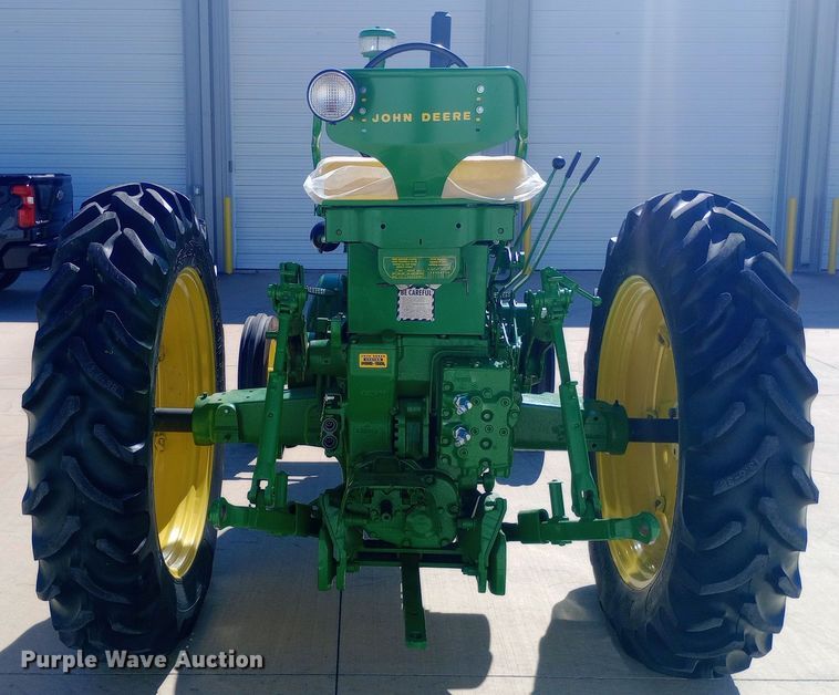 image for item DW0759 1957 John Deere  620 tractor