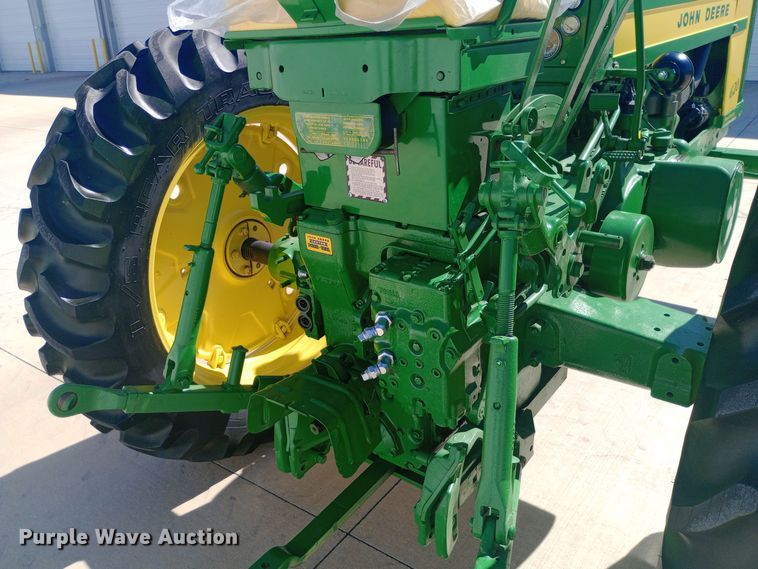 image for item DW0759 1957 John Deere  620 tractor