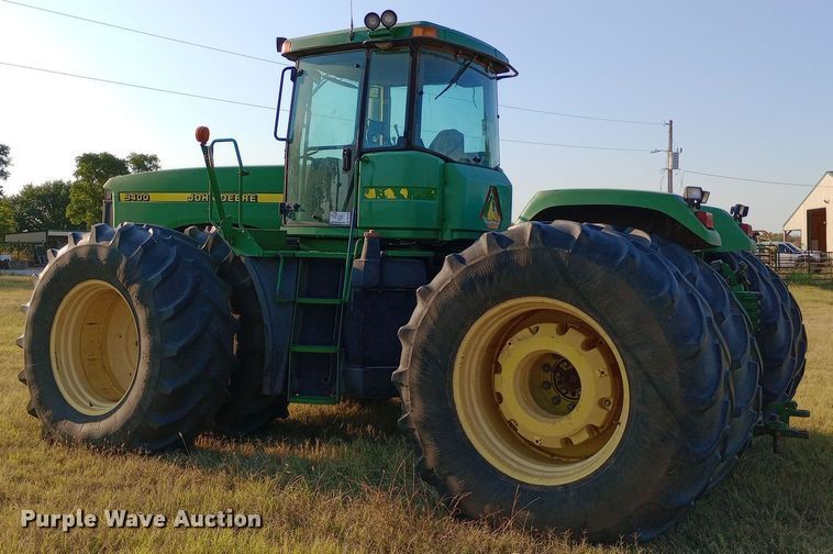 image for item DW0785 1998 John Deere 9400 4WD tractor