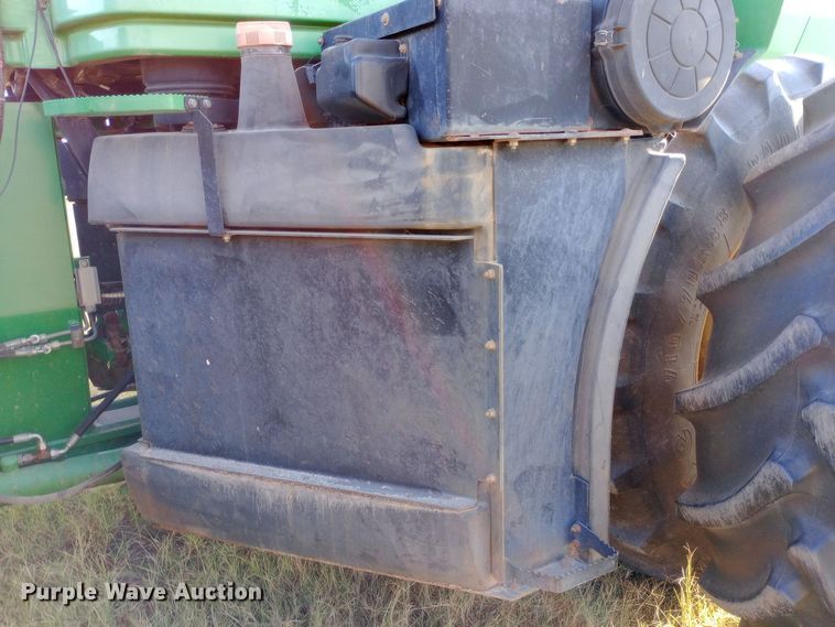 image for item DW0785 1998 John Deere 9400 4WD tractor