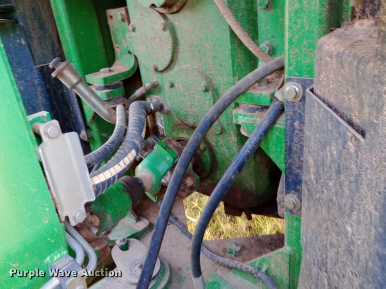 image for item DW0785 1998 John Deere 9400 4WD tractor