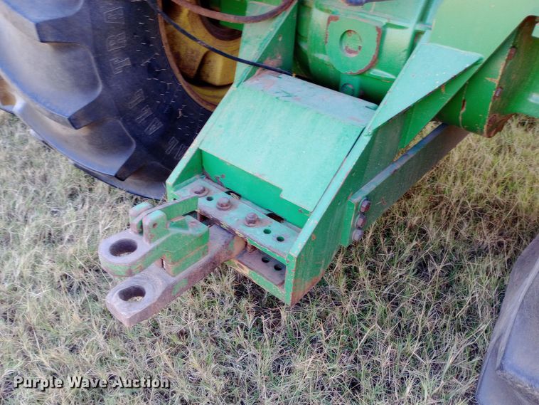 image for item DW0785 1998 John Deere 9400 4WD tractor