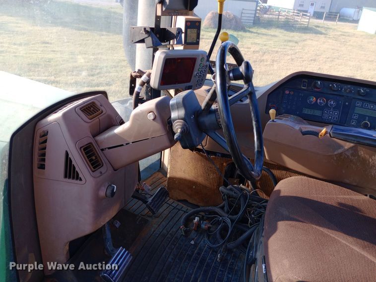 image for item DW0785 1998 John Deere 9400 4WD tractor