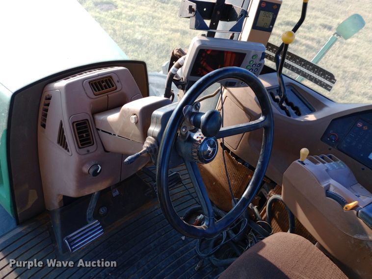 image for item DW0785 1998 John Deere 9400 4WD tractor