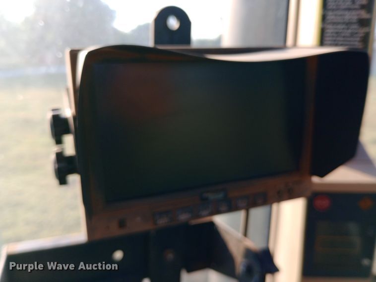 image for item DW0785 1998 John Deere 9400 4WD tractor