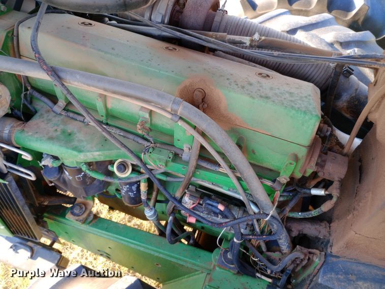 image for item DW0785 1998 John Deere 9400 4WD tractor