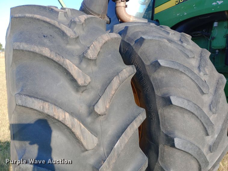 image for item DW0785 1998 John Deere 9400 4WD tractor