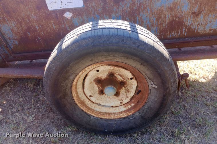 image for item DW0817 Priefert squeeze chute