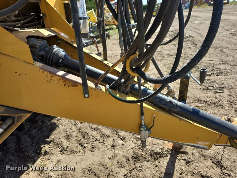 image for item DW3753 2014 Vermeer 605SM Cornstalk Special round baler