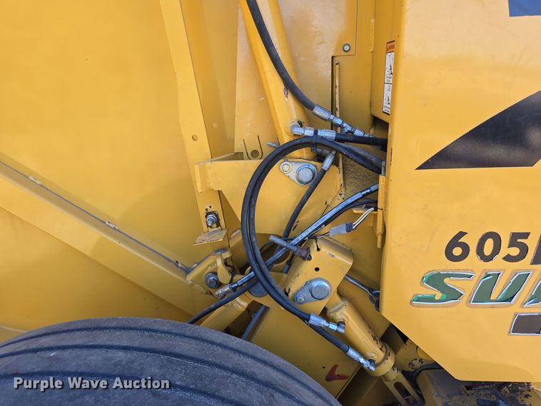 image for item DW3753 2014 Vermeer 605SM Cornstalk Special round baler