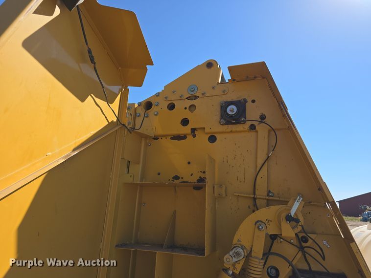 image for item DW3753 2014 Vermeer 605SM Cornstalk Special round baler