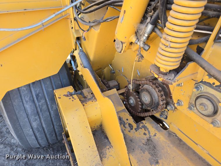 image for item DW3753 2014 Vermeer 605SM Cornstalk Special round baler