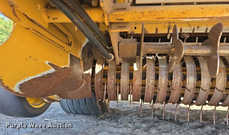 image for item DW3753 2014 Vermeer 605SM Cornstalk Special round baler