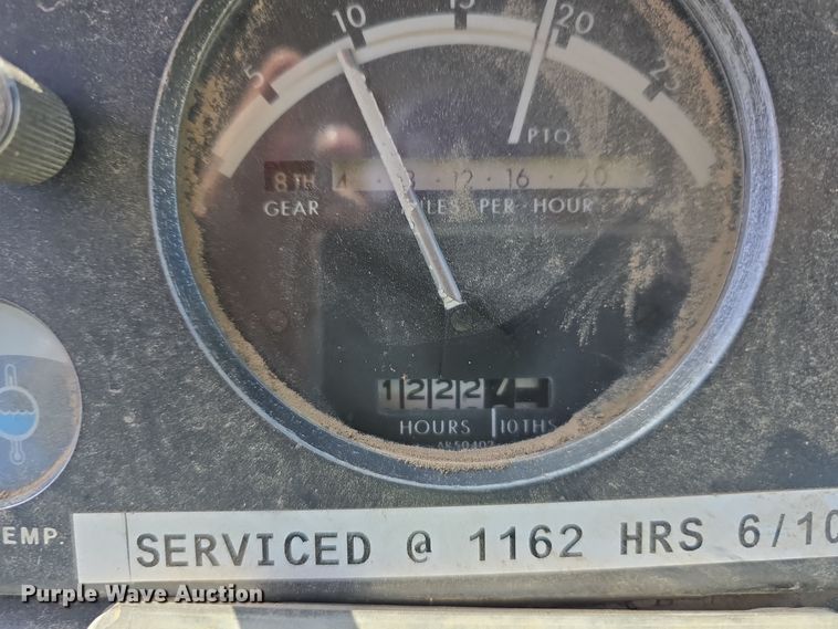 image for item DW3760 1971 John Deere 4320 tractor