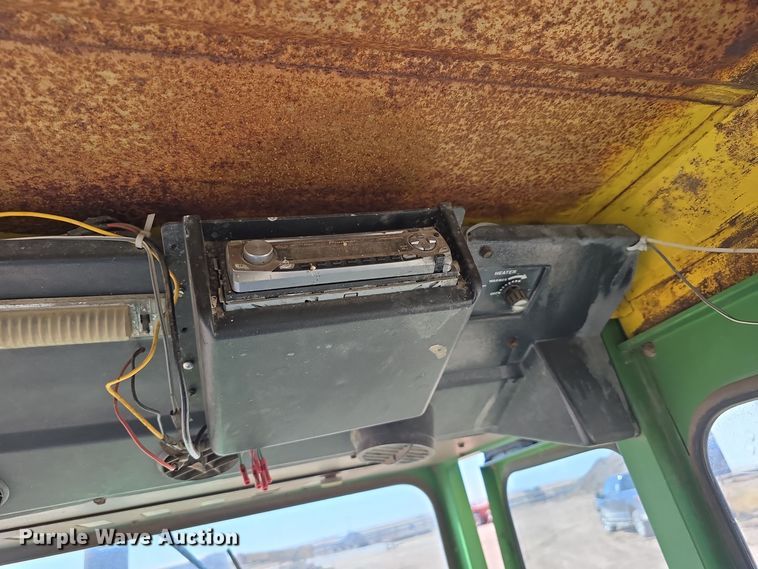 image for item DW3760 1971 John Deere 4320 tractor