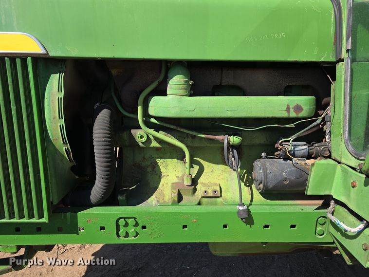 image for item DW3760 1971 John Deere 4320 tractor