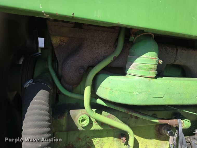 image for item DW3760 1971 John Deere 4320 tractor