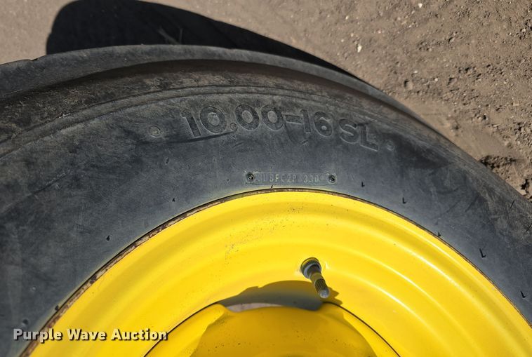 image for item DW3760 1971 John Deere 4320 tractor