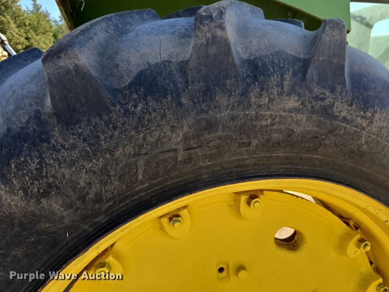 image for item DW3760 1971 John Deere 4320 tractor