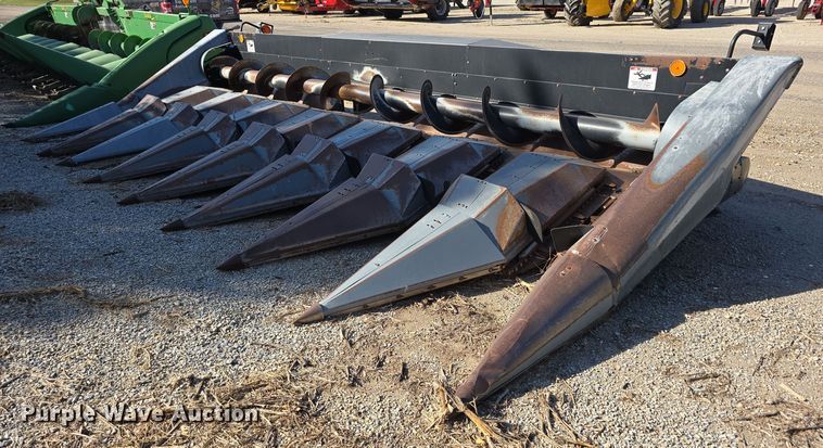 image for item DW3771 AGCO 830 corn head