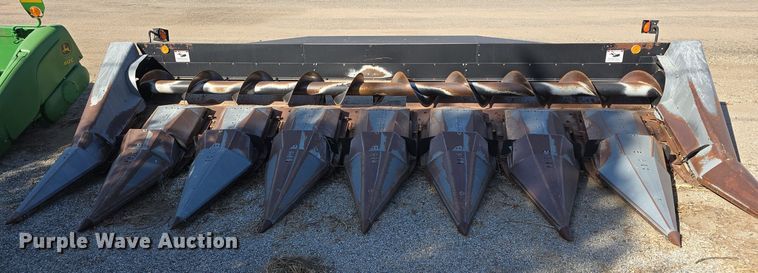 image for item DW3771 AGCO 830 corn head