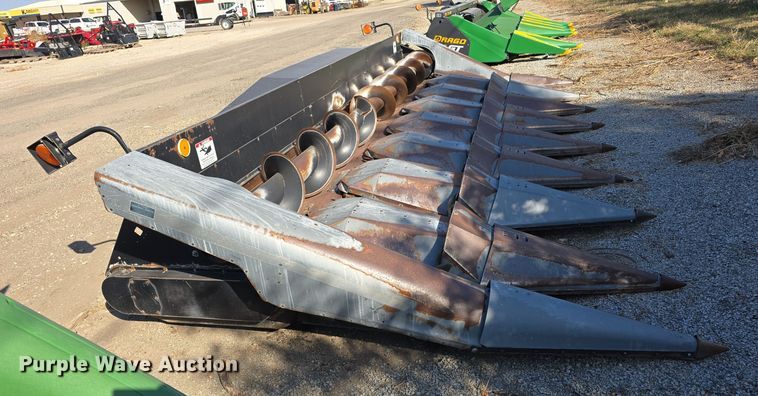 image for item DW3771 AGCO 830 corn head