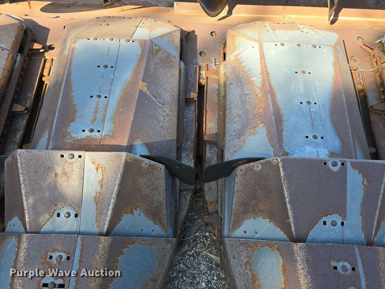 image for item DW3771 AGCO 830 corn head