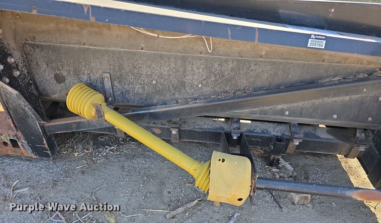 image for item DW3771 AGCO 830 corn head