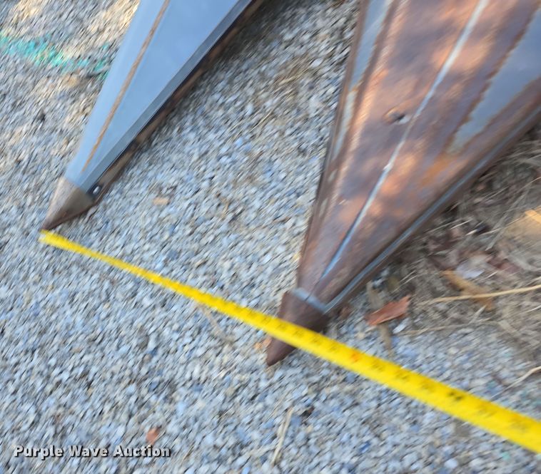 image for item DW3771 AGCO 830 corn head