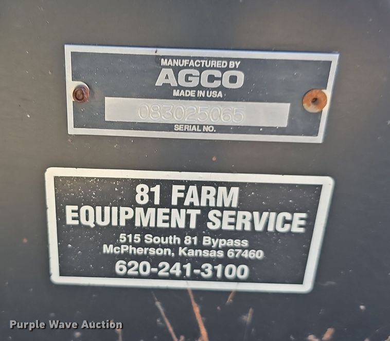 image for item DW3771 AGCO 830 corn head