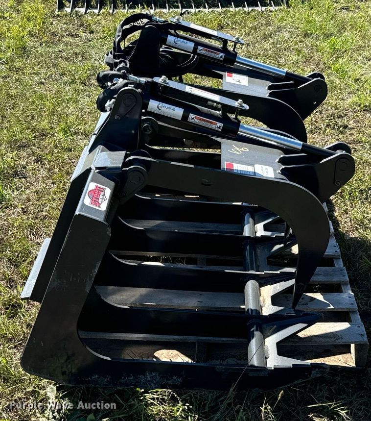 image for item DX1406 Stout Buckets Bush Grapple 66-9 skid steer grapple bucket