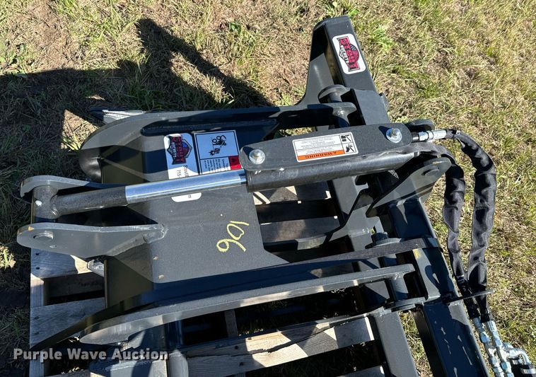 image for item DX1406 Stout Buckets Bush Grapple 66-9 skid steer grapple bucket