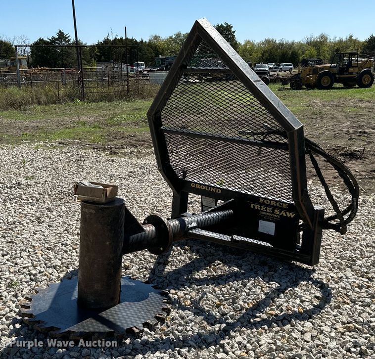 image for item DX1423 Harlemen R970 skid steer tree saw