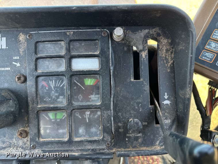 image for item DX3537 1981 International Harvester F986 tractor