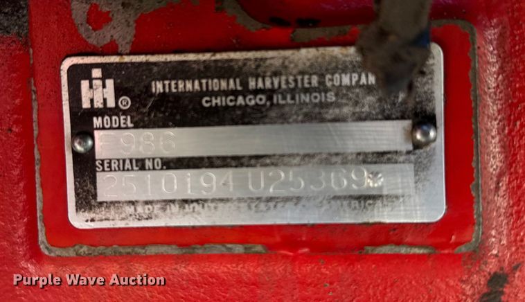 image for item DX3537 1981 International Harvester F986 tractor