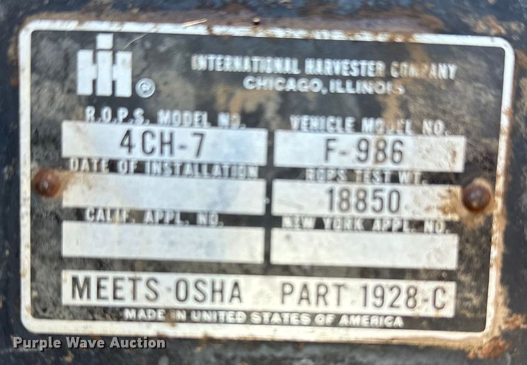 image for item DX3537 1981 International Harvester F986 tractor