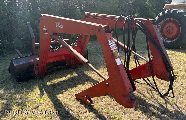 image for item DX3537 1981 International Harvester F986 tractor