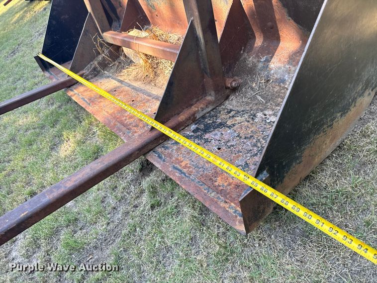 image for item DX3537 1981 International Harvester F986 tractor