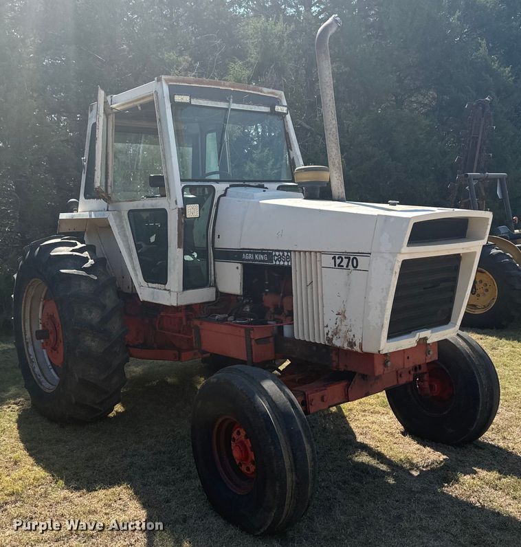 image for item DX3538 Case 1270 tractor