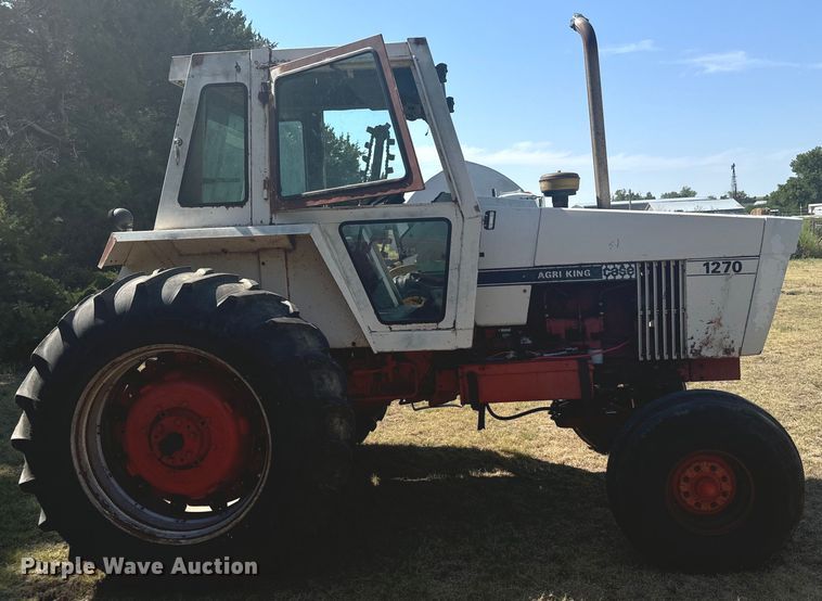 image for item DX3538 Case 1270 tractor