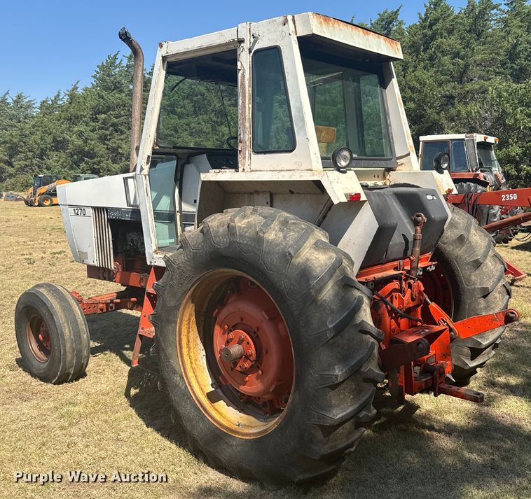 image for item DX3538 Case 1270 tractor
