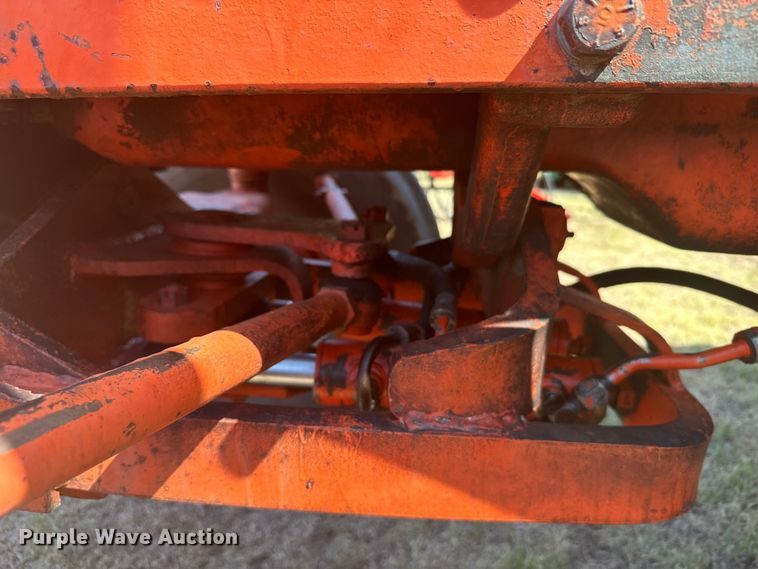 image for item DX3538 Case 1270 tractor