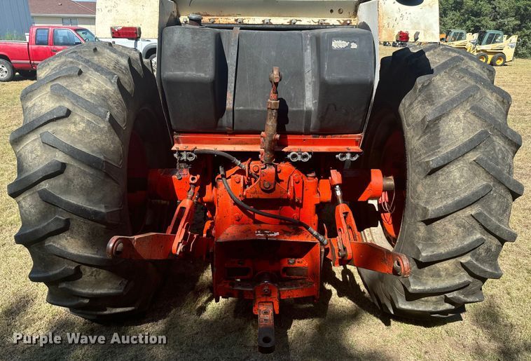 image for item DX3538 Case 1270 tractor