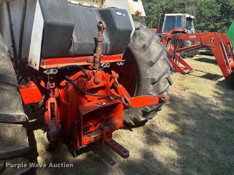 image for item DX3538 Case 1270 tractor