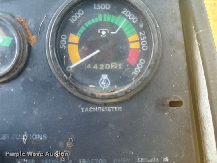 image for item DX3538 Case 1270 tractor