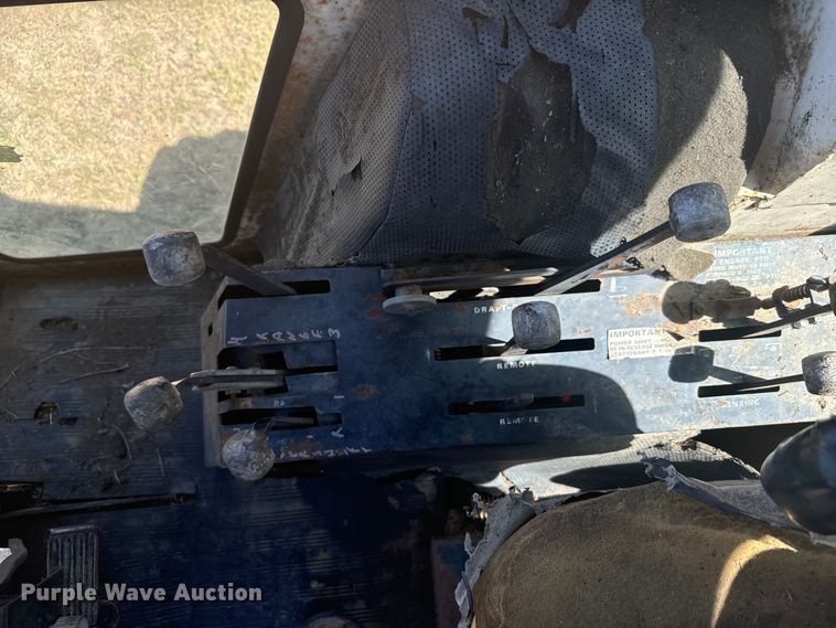 image for item DX3538 Case 1270 tractor