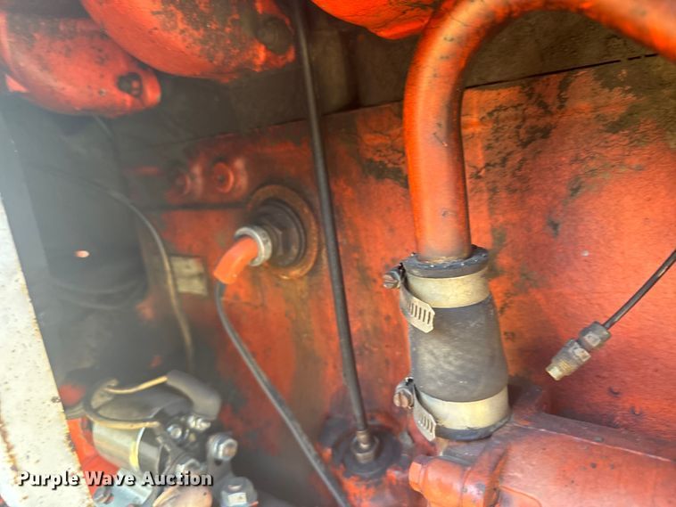 image for item DX3538 Case 1270 tractor