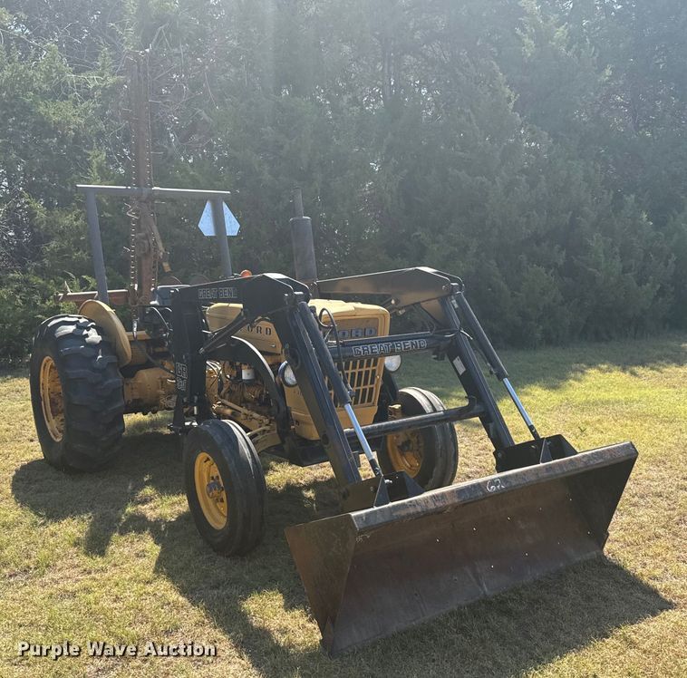 image for item DX3539 Ford 4400 tractor